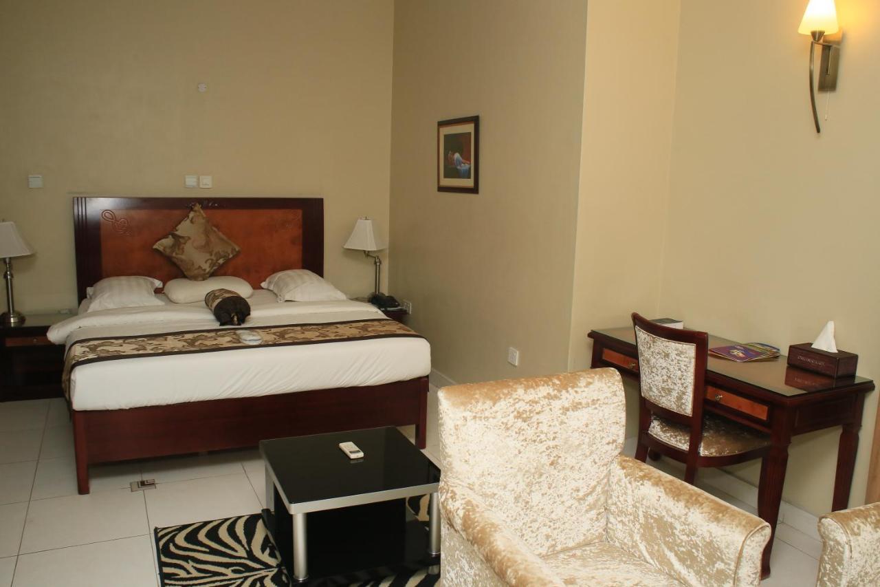 Oxygen Holiday Resort Owerri Exterior photo