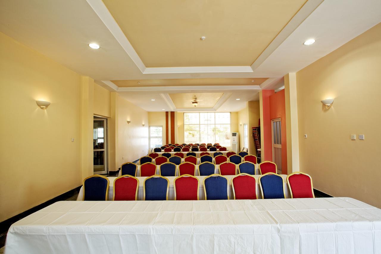 Oxygen Holiday Resort Owerri Exterior photo